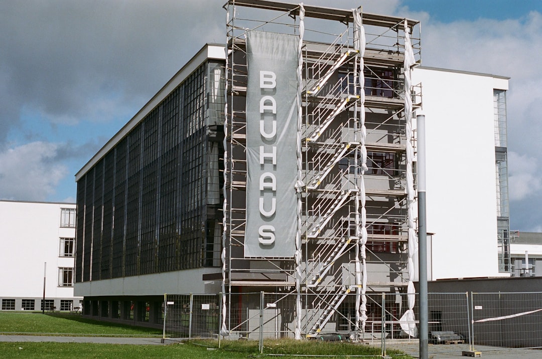 Expertise en façades pour des bâtiments durables et esthétiques